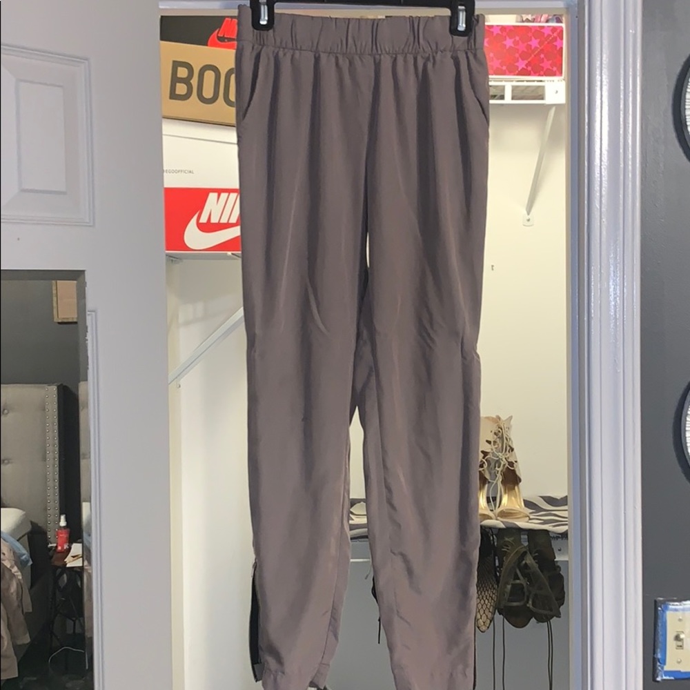 Cigarette pants